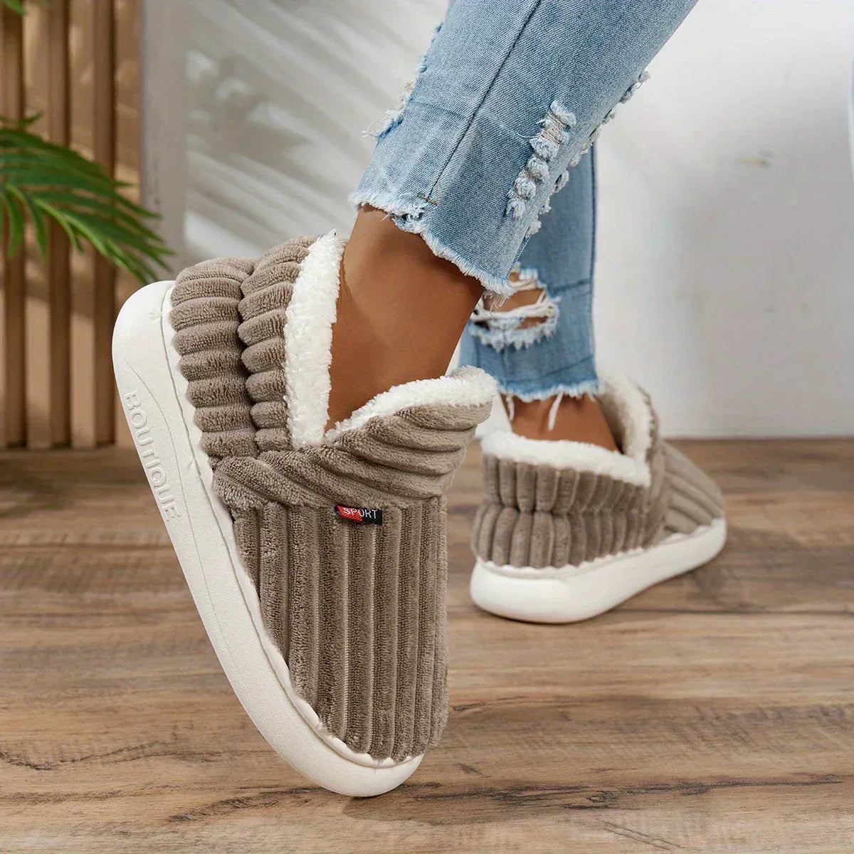 Alamodara™ | Cozy Winter Slippers - Sarah and Emma Portland