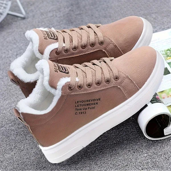 Jynessae | Comfy Sneakers - Sarah and Emma Portland