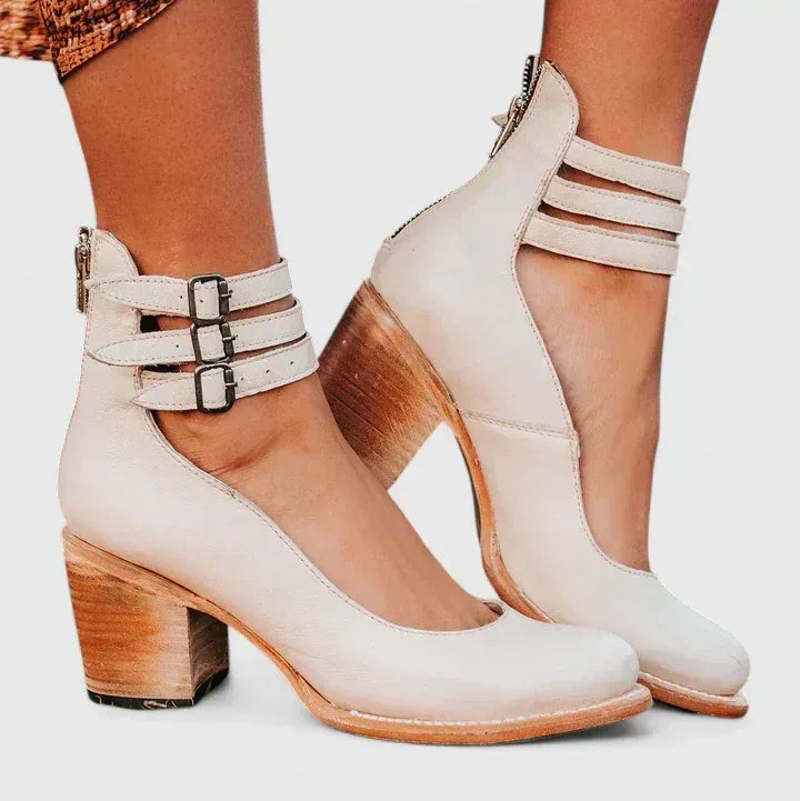 Janelis | Elegant Heels - Sarah and Emma Portland