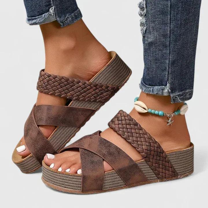 Danyzelle | Orthopedic Sandals - Sarah and Emma Portland