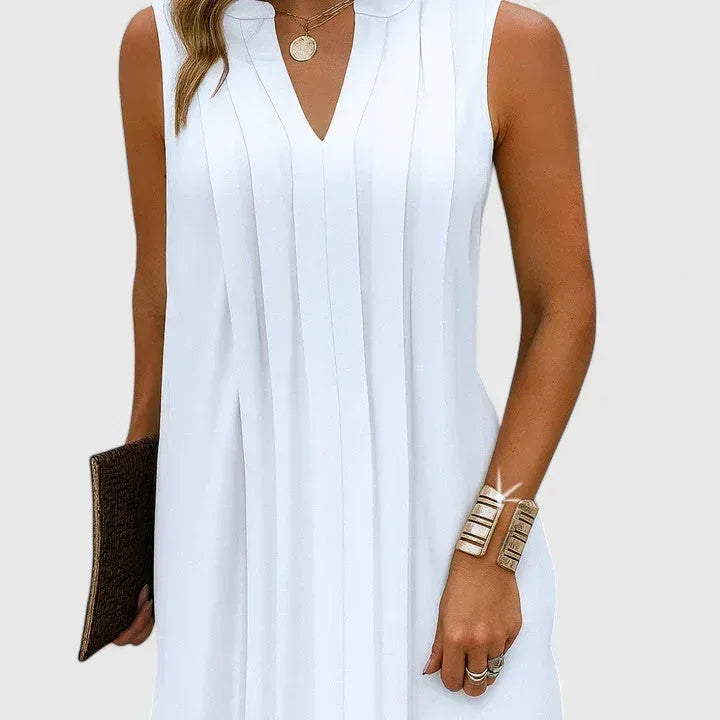 Clarhild™ | Elegant Flattering Dress with V-Neck - Sarah and Emma Portland