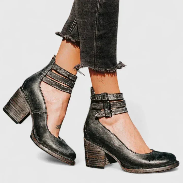 Janelis | Elegant Heels - Sarah and Emma Portland