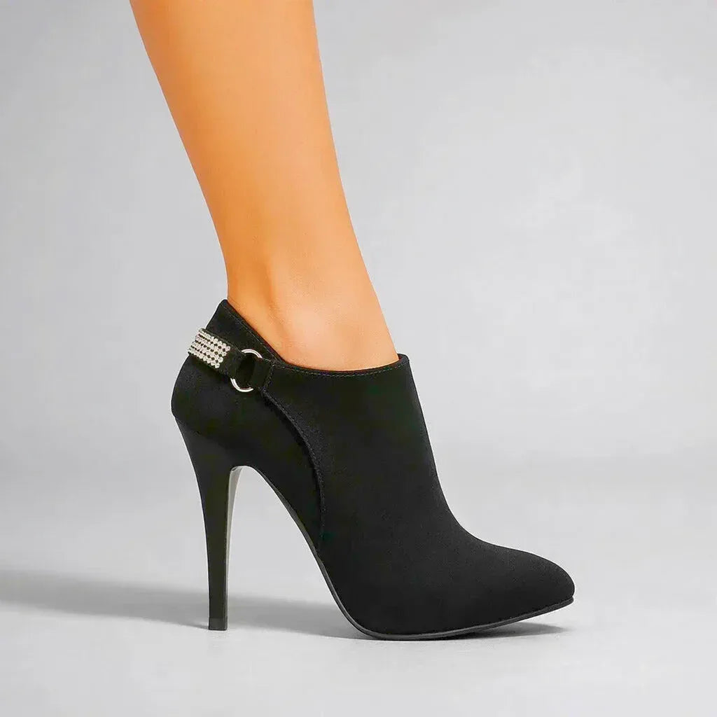 RAYA ROGUE BOOTS - Sarah and Emma Portland