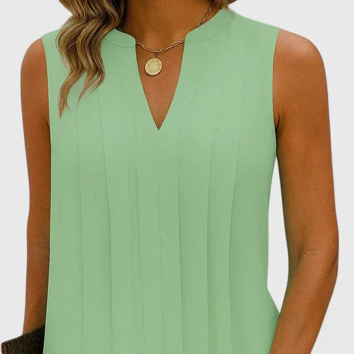Clarhild™ | Elegant Flattering Dress with V-Neck - Sarah and Emma Portland
