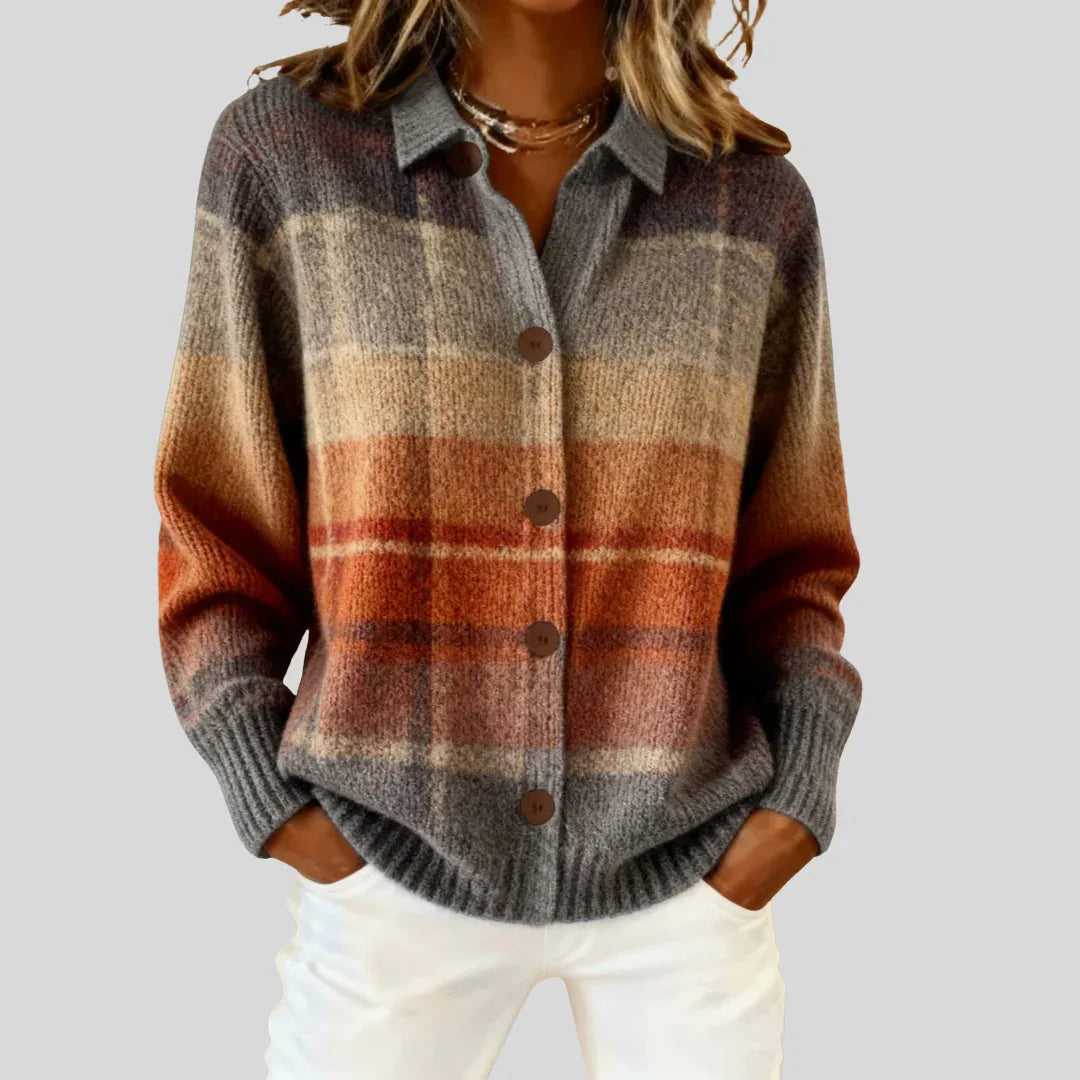 Maëlys | Timeless Checkered Cardigan