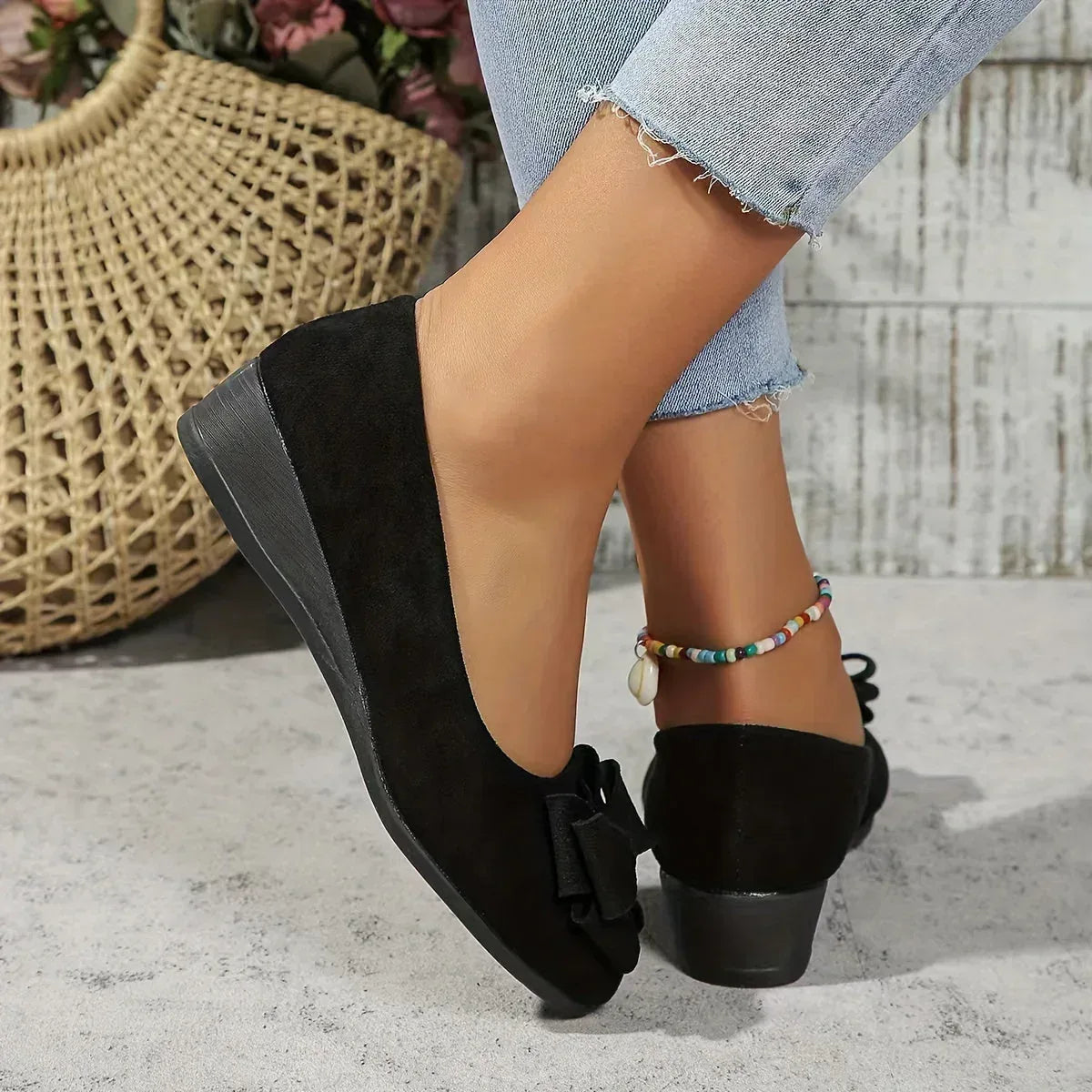 Hehlina | Orthopedic Flat Shoes - Sarah and Emma Portland