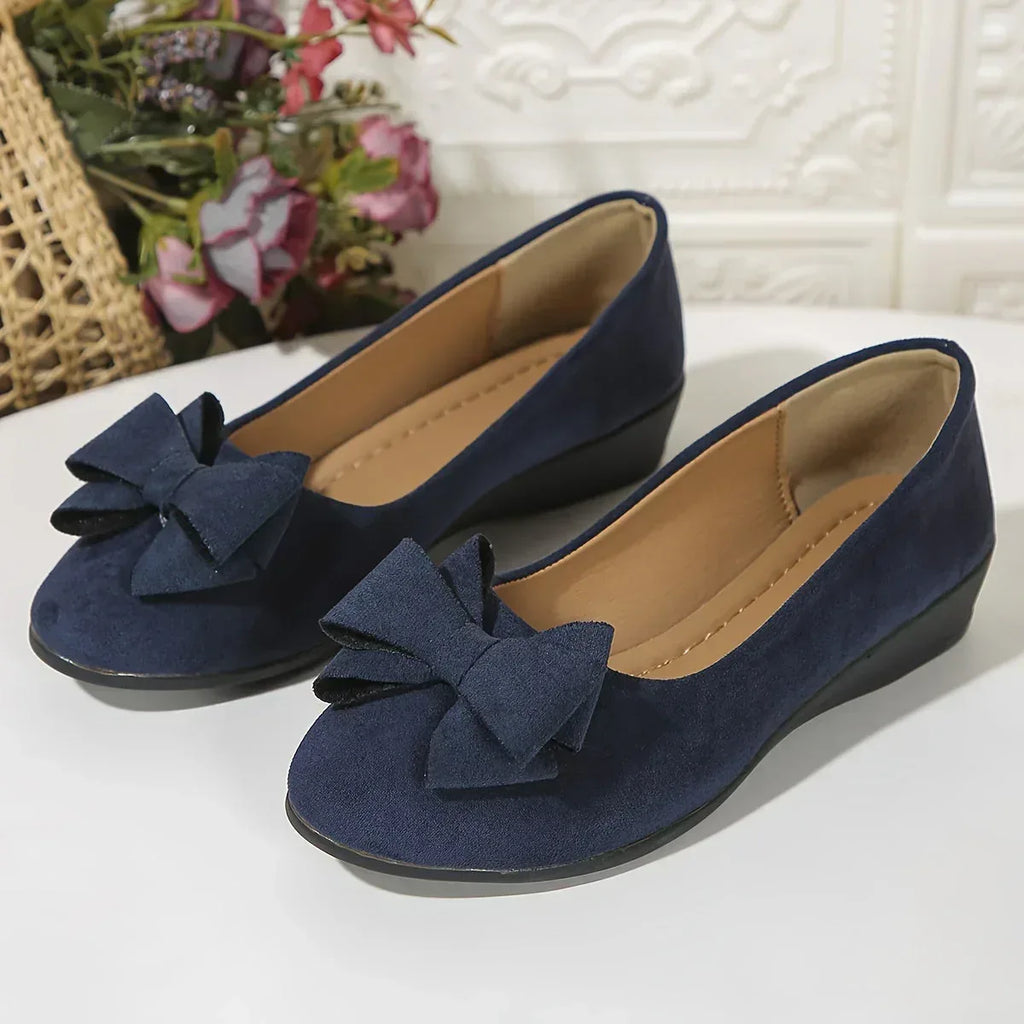 Hehlina | Orthopedic Flat Shoes - Sarah and Emma Portland