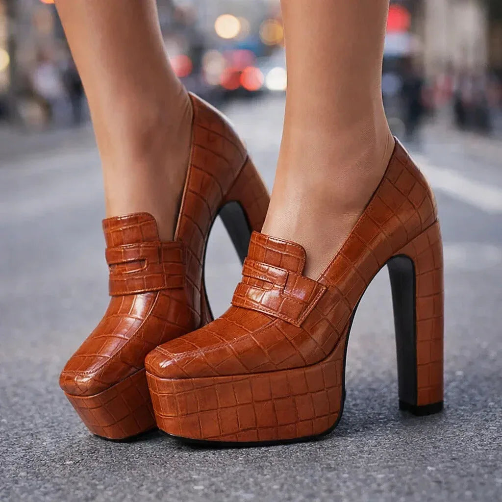 VERA VINTAGE PLATFORMS - Sarah and Emma Portland