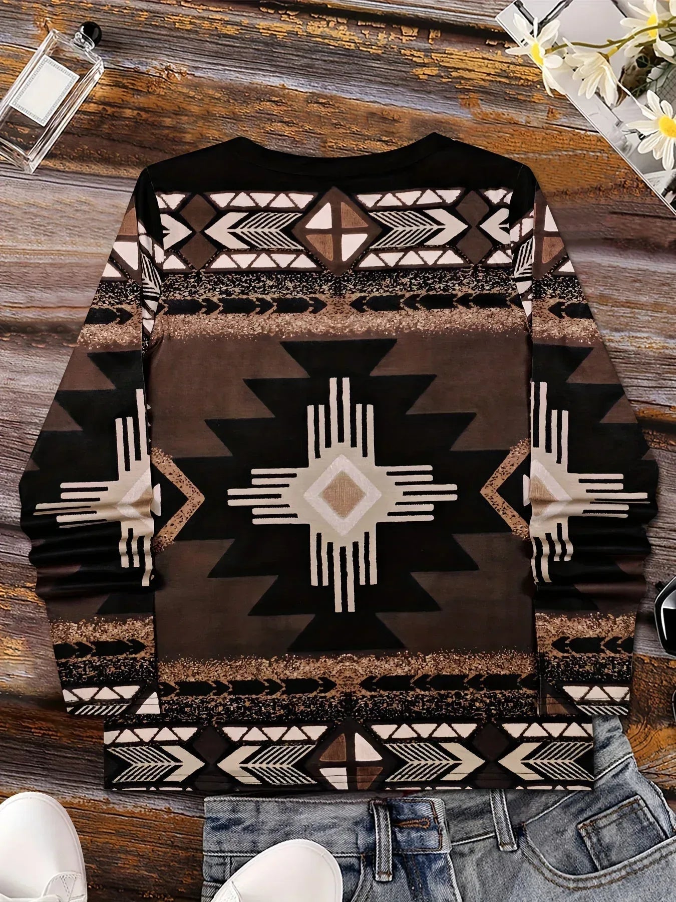 Candace | Retro Eagle T-Shirt - Sarah and Emma Portland
