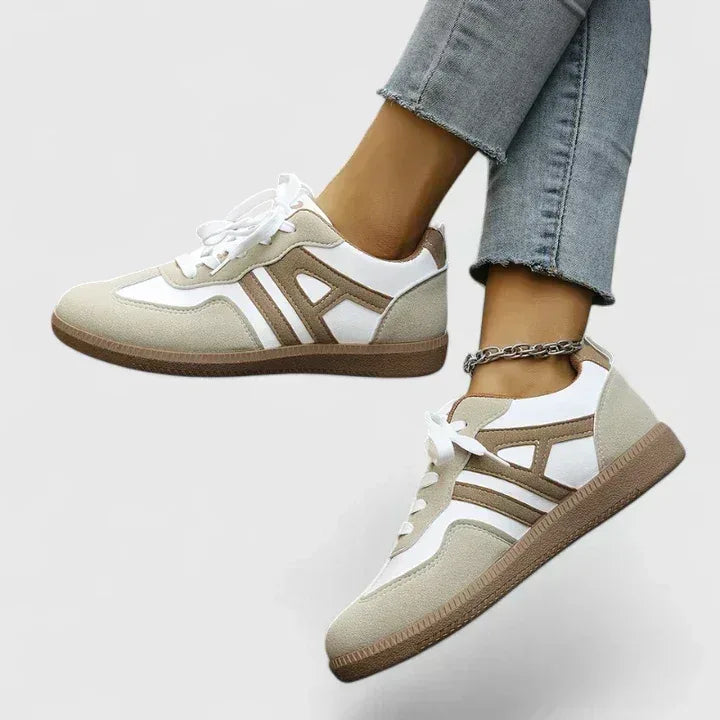 Delyziah | Orthopedic Sneakers - Sarah and Emma Portland
