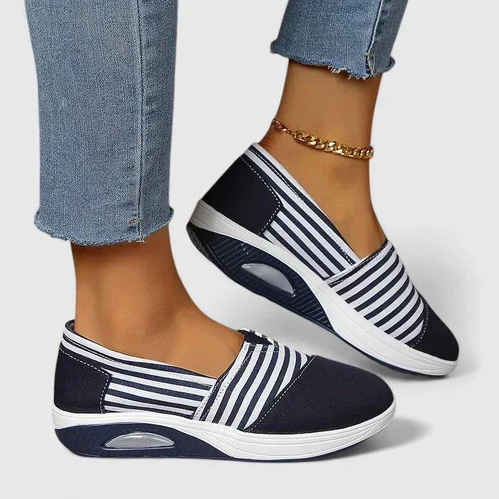 Julia | Orthopedic Sneakers - Sarah and Emma Portland