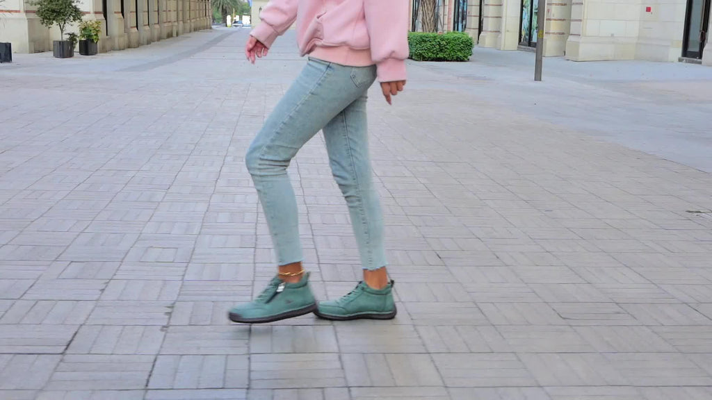 Hadyn | Orthopedic Women’s Shoes - Sarah and Emma Portland