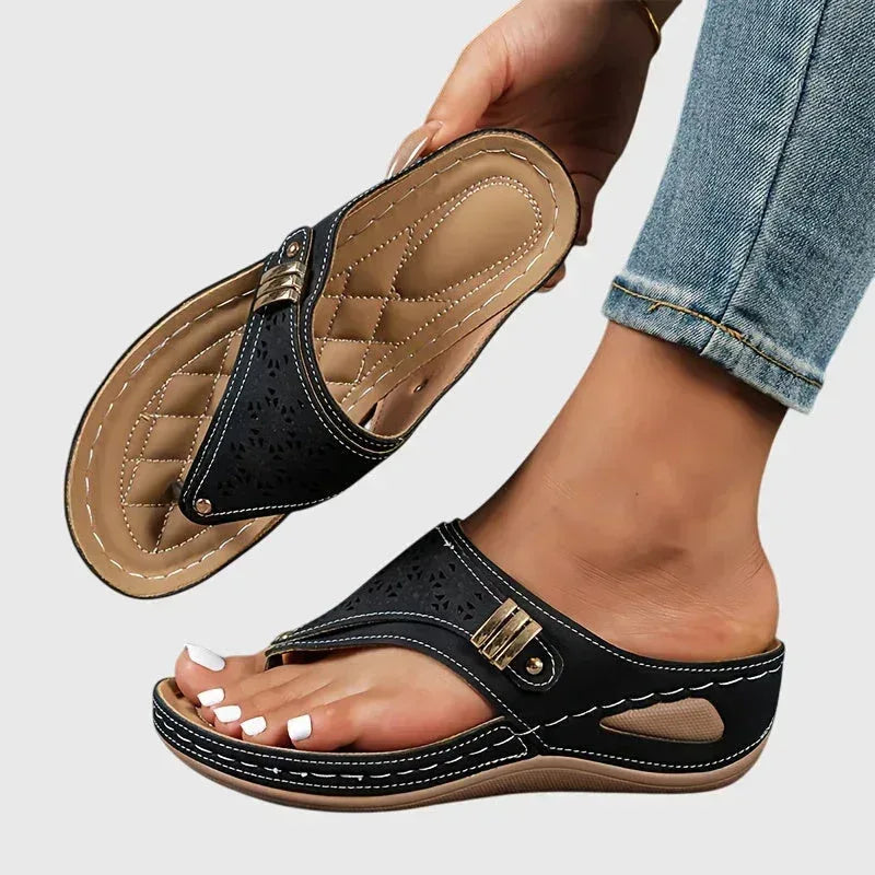 Livia™ | Comfortable Sandals - Sarah and Emma Portland