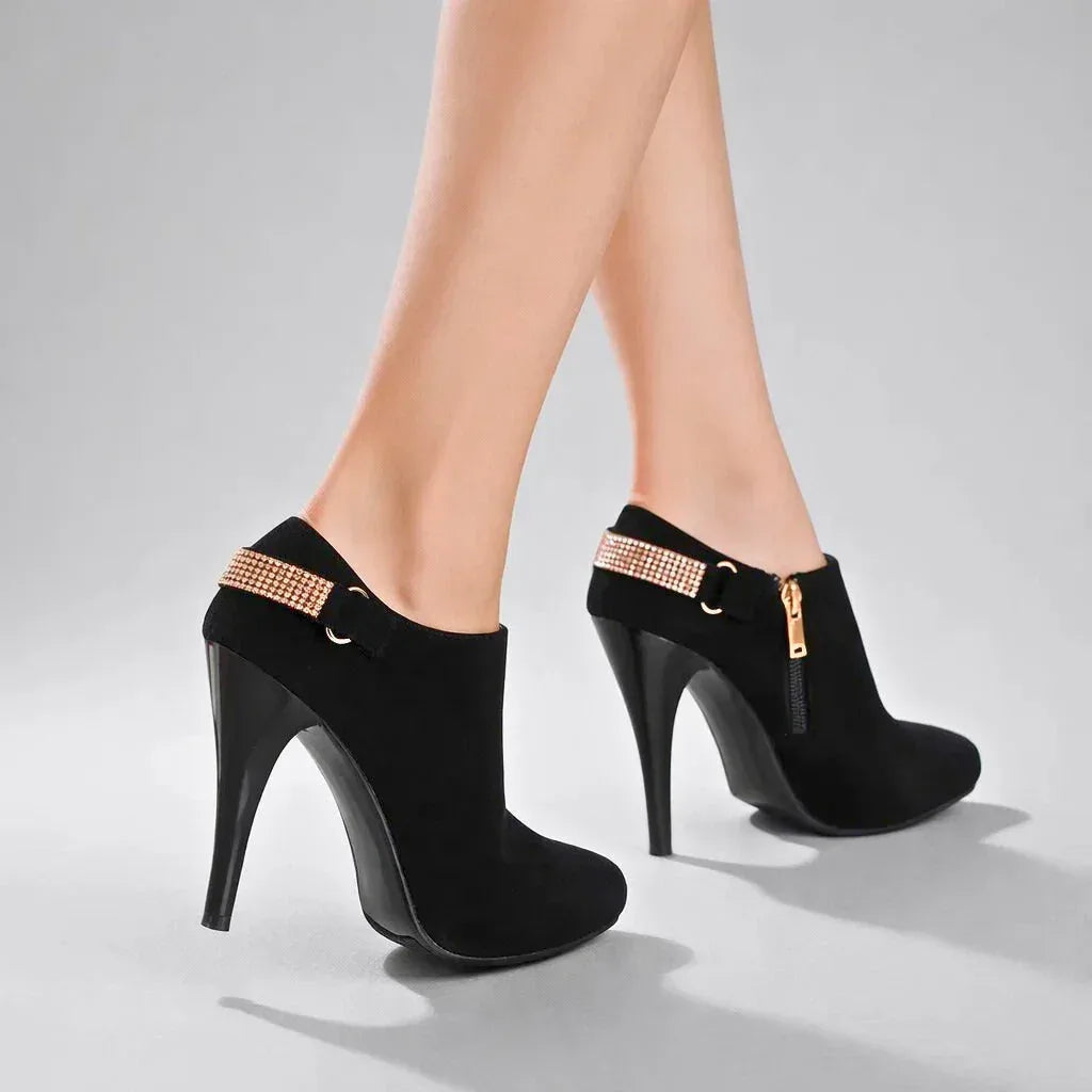 RAYA ROGUE BOOTS - Sarah and Emma Portland