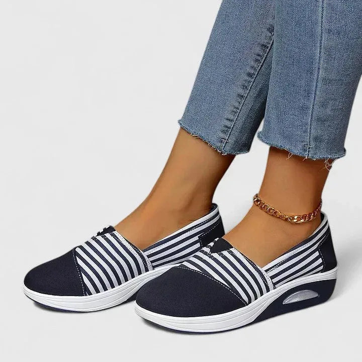 Julia | Orthopedic Sneakers - Sarah and Emma Portland