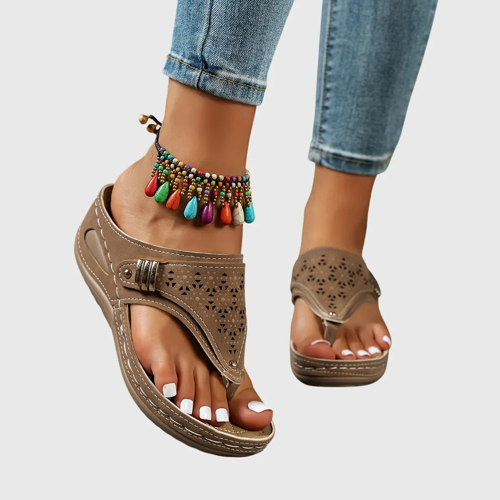 Livia™ | Comfortable Sandals - Sarah and Emma Portland