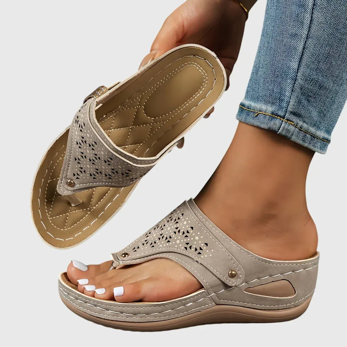 Livia™ | Comfortable Sandals - Sarah and Emma Portland