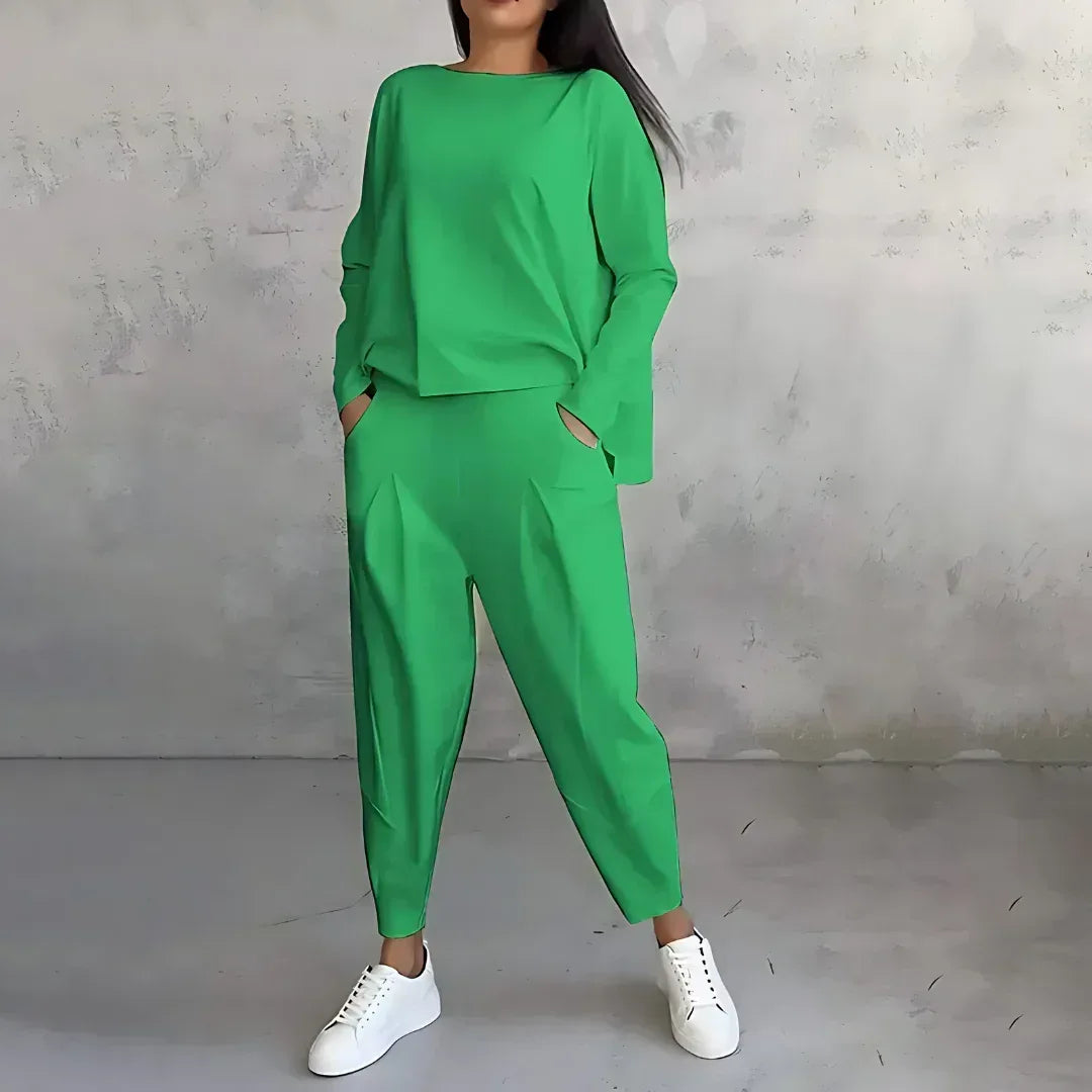 Avenn | Comfortable Two-Piece Set - Sarah and Emma Portland
