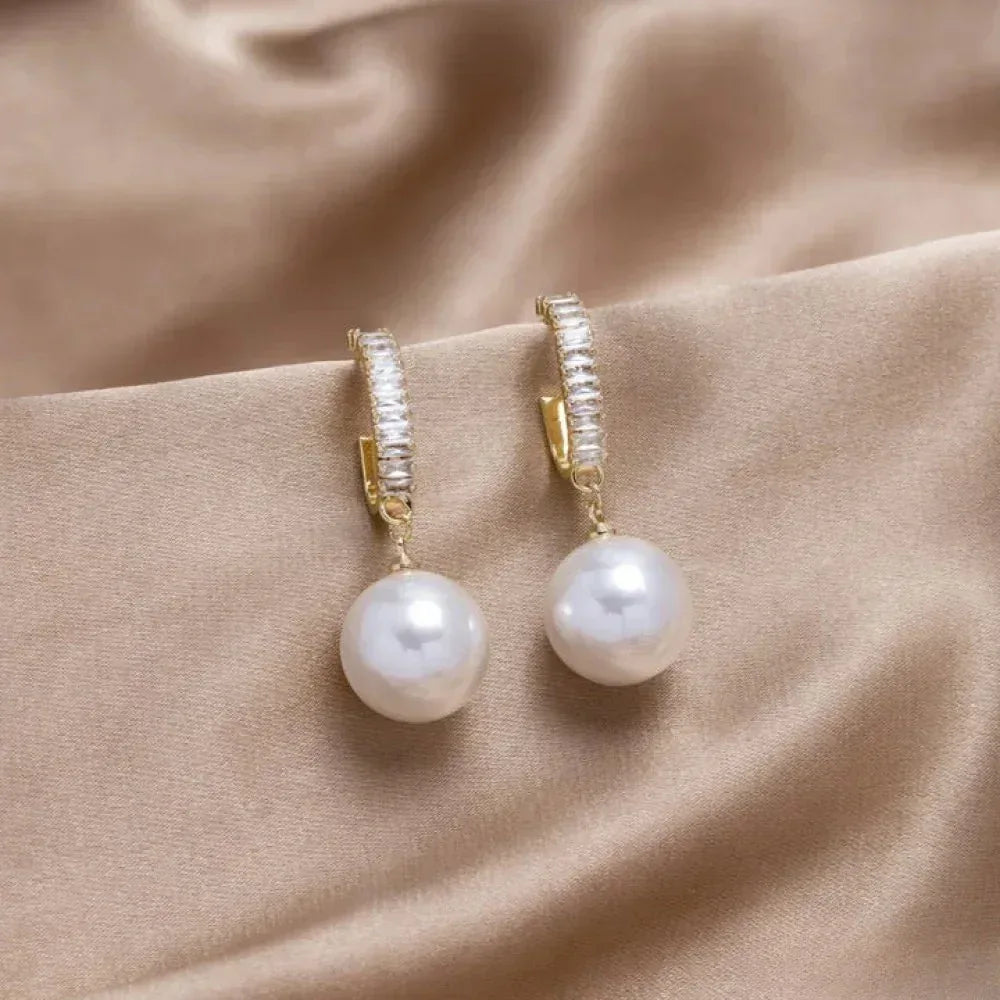 Elegant Earrings with Pearls and Zirconia - Sarah and Emma Portland
