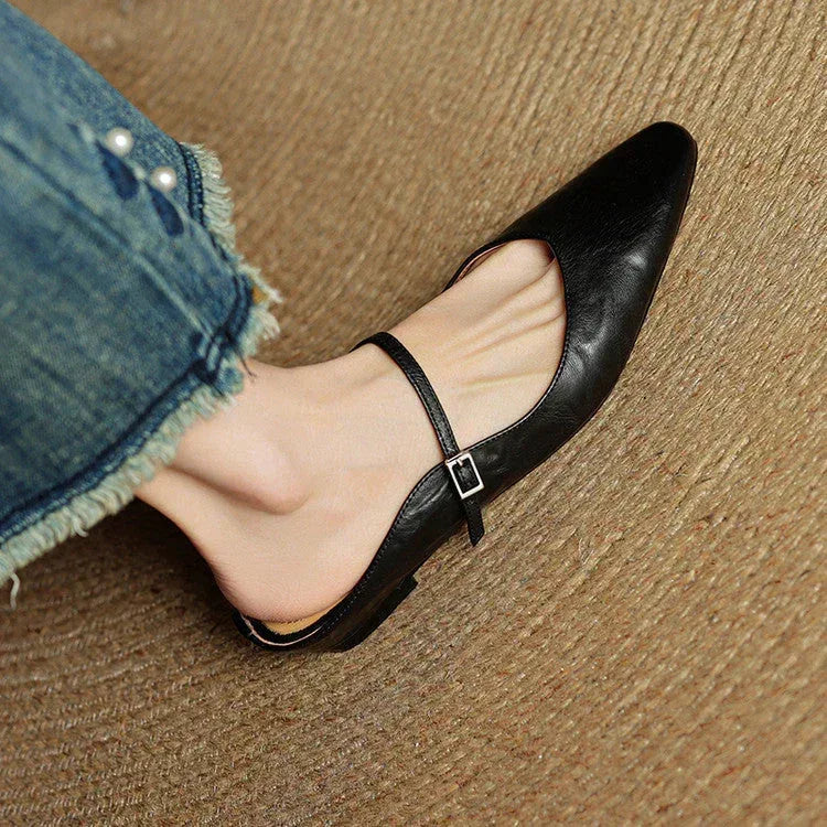 Kirelyn | Elegant Sandals - Sarah and Emma Portland