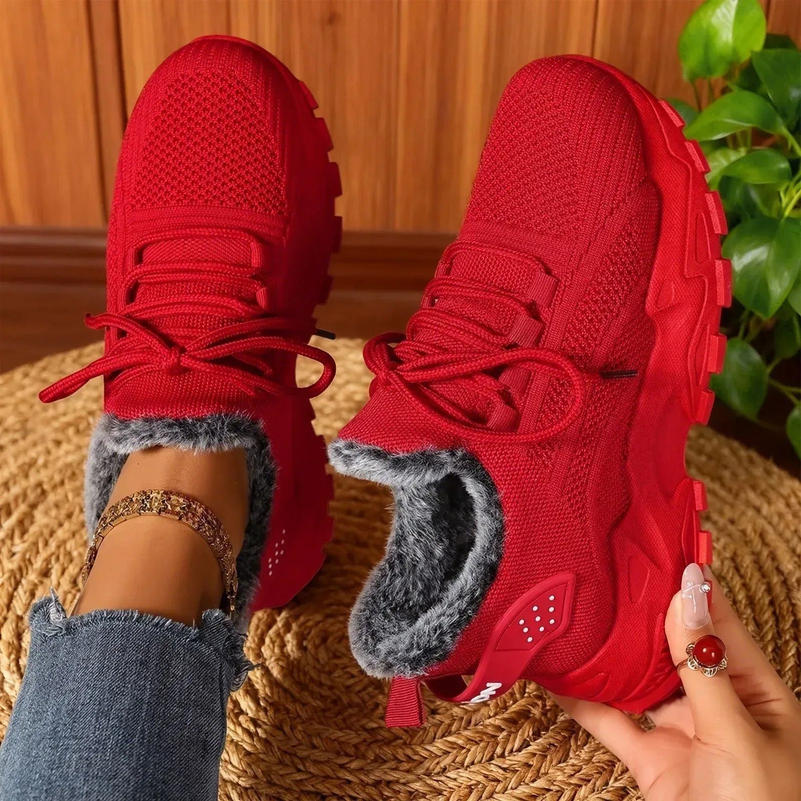 Luvia™ | Orthopedic Sneakers - Sarah and Emma Portland