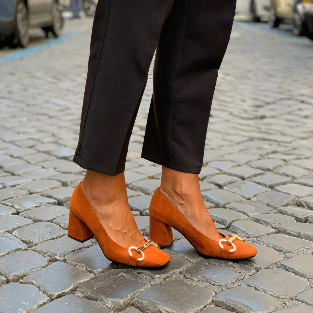 Tyra™ | Gold Accent Pumps - Sarah and Emma Portland