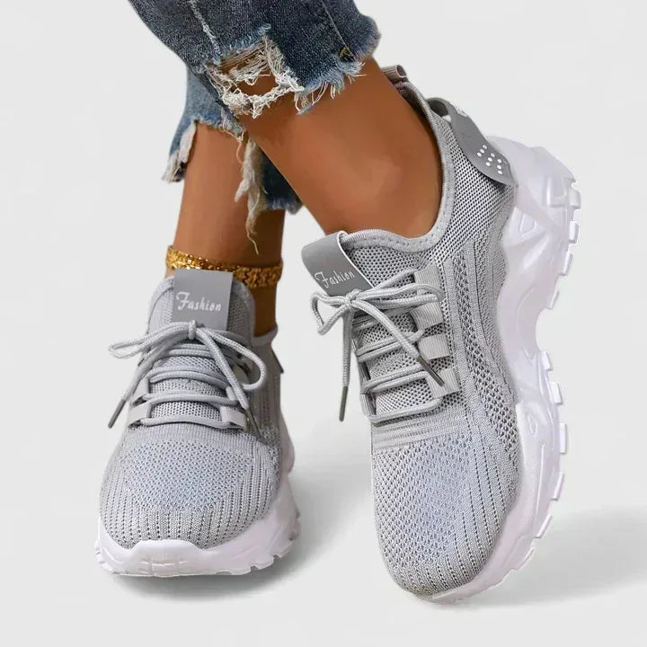 Maica | Orthopedic Sneakers - Sarah and Emma Portland