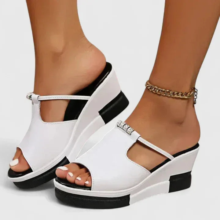 Florine | Orthopedic Sandals - Sarah and Emma Portland