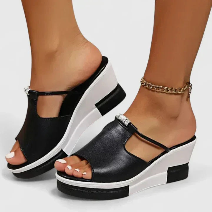 Florine | Orthopedic Sandals - Sarah and Emma Portland