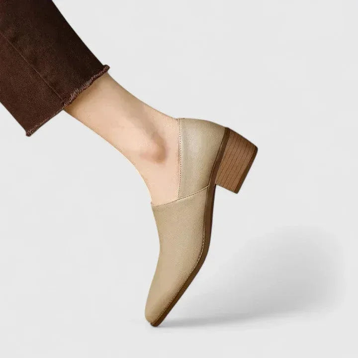 Kyadae | Orthopedic Shoes - Sarah and Emma Portland
