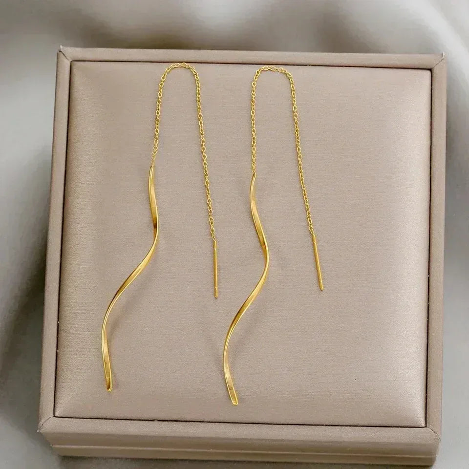 Long Earrings with Wavy Design - Sarah and Emma Portland