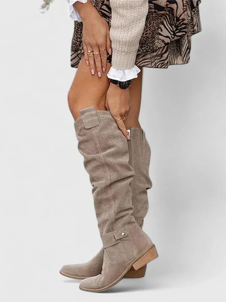 Halvira | Elegant Boots - Sarah and Emma Portland