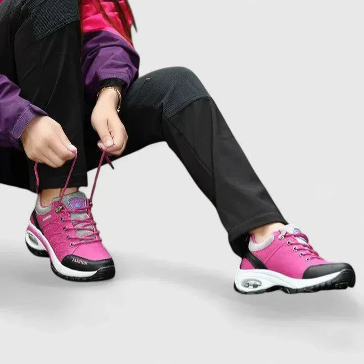 Leslie | Comfortable Sneakers - Sarah and Emma Portland