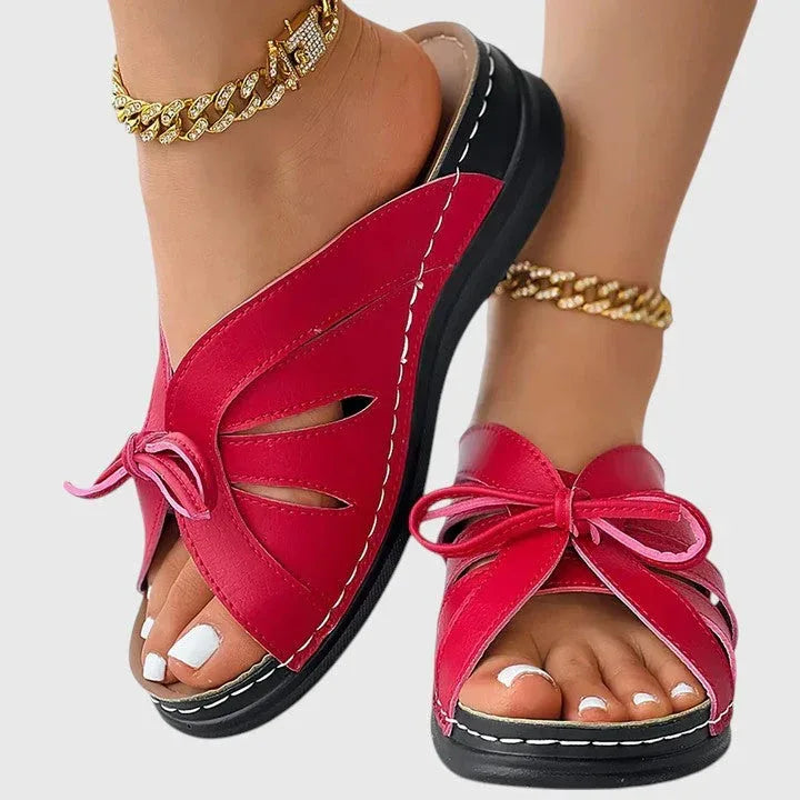 Elsinia | Comfortable Sandals - Sarah and Emma Portland