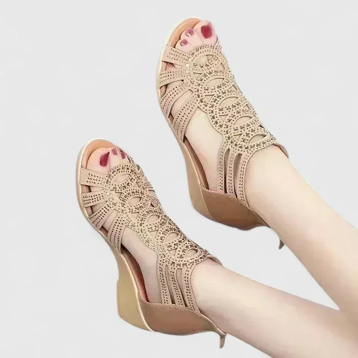 Marisen | Orthopedic Sandals - Sarah and Emma Portland