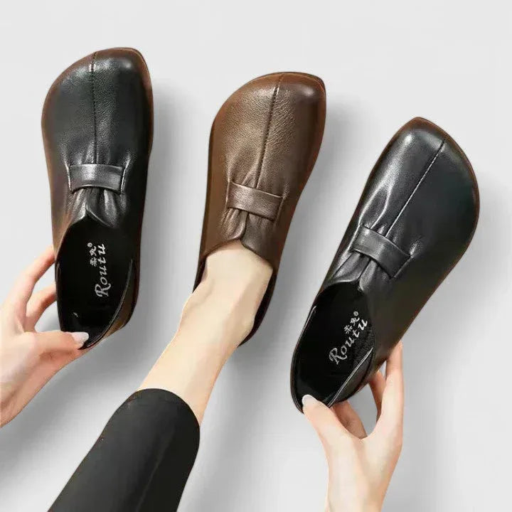 Elyndria | Orthopedic Loafers - Sarah and Emma Portland