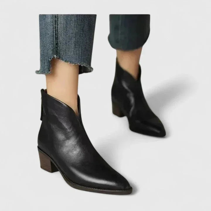 Lissie | Elegant Boots - Sarah and Emma Portland