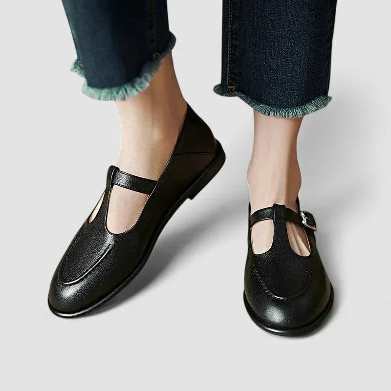 Ariyzzah | Orthopedic Mary Jane Low Heel Shoes - Sarah and Emma Portland