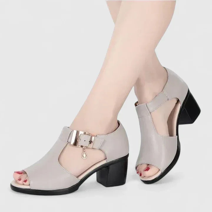 Lyzanne | Elegant Sandals - Sarah and Emma Portland