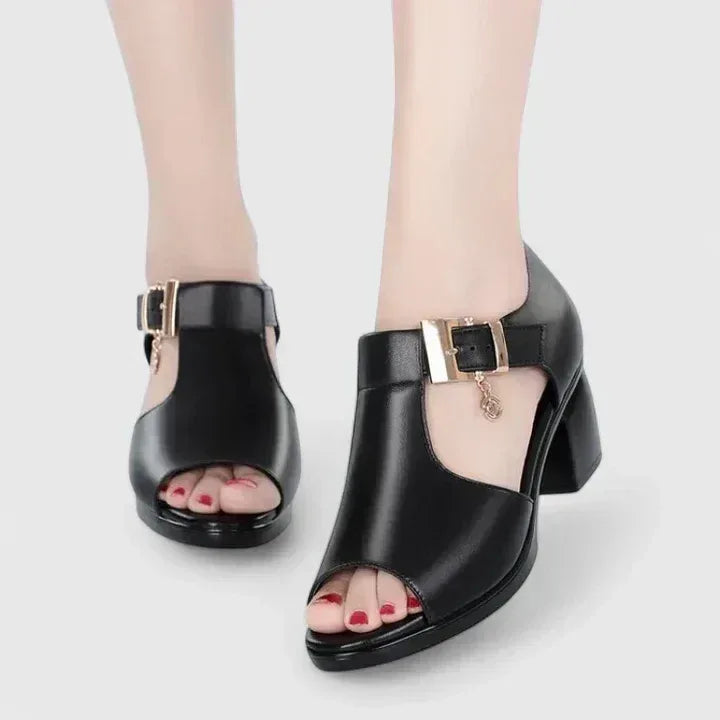 Lyzanne | Elegant Sandals - Sarah and Emma Portland