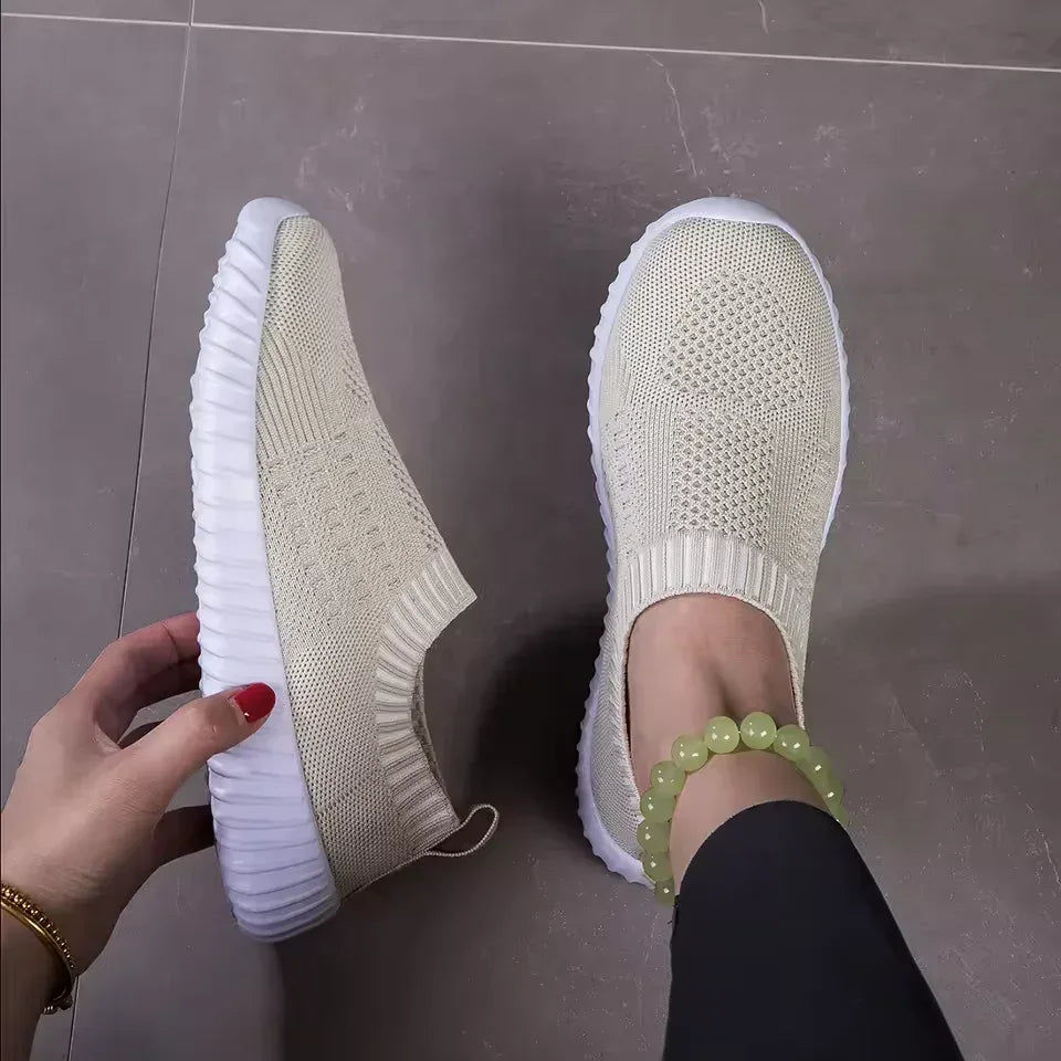 Crisbetha | Orthopedic Shoes - Sarah and Emma Portland