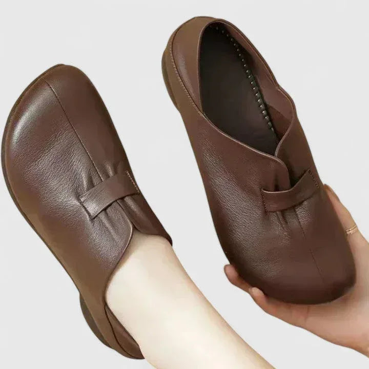Elyndria | Orthopedic Loafers - Sarah and Emma Portland