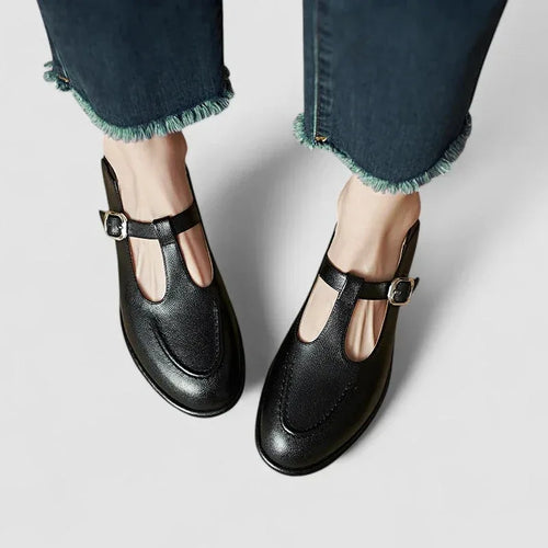 Ariyzzah | Orthopedic Mary Jane Low Heel Shoes - Sarah and Emma Portland