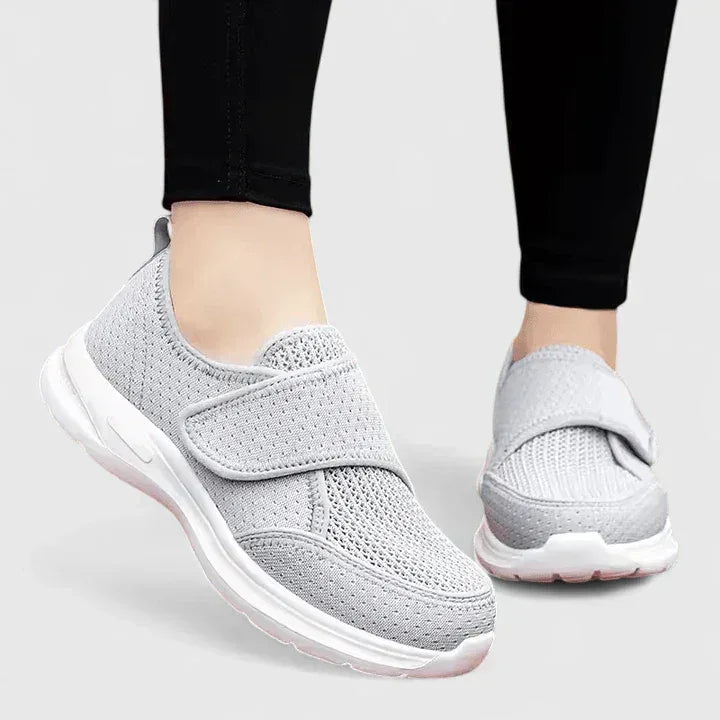 Elvanya | Orthopedic Shoes - Sarah and Emma Portland