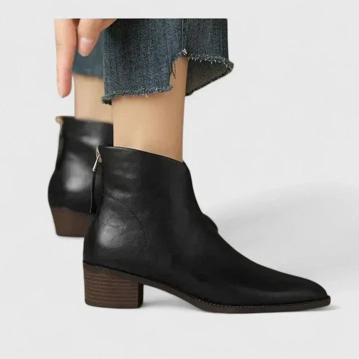 Lissie | Elegant Boots - Sarah and Emma Portland