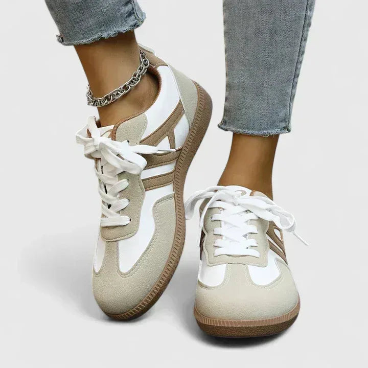 Kytherah | Orthopedic Shoes - Sarah and Emma Portland