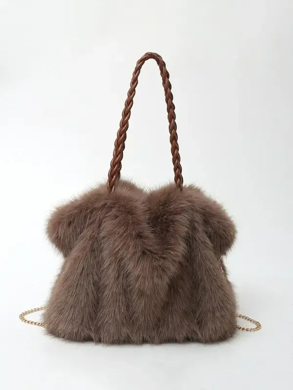 Everlynn | Elegant Shoulder Bag - Sarah and Emma Portland