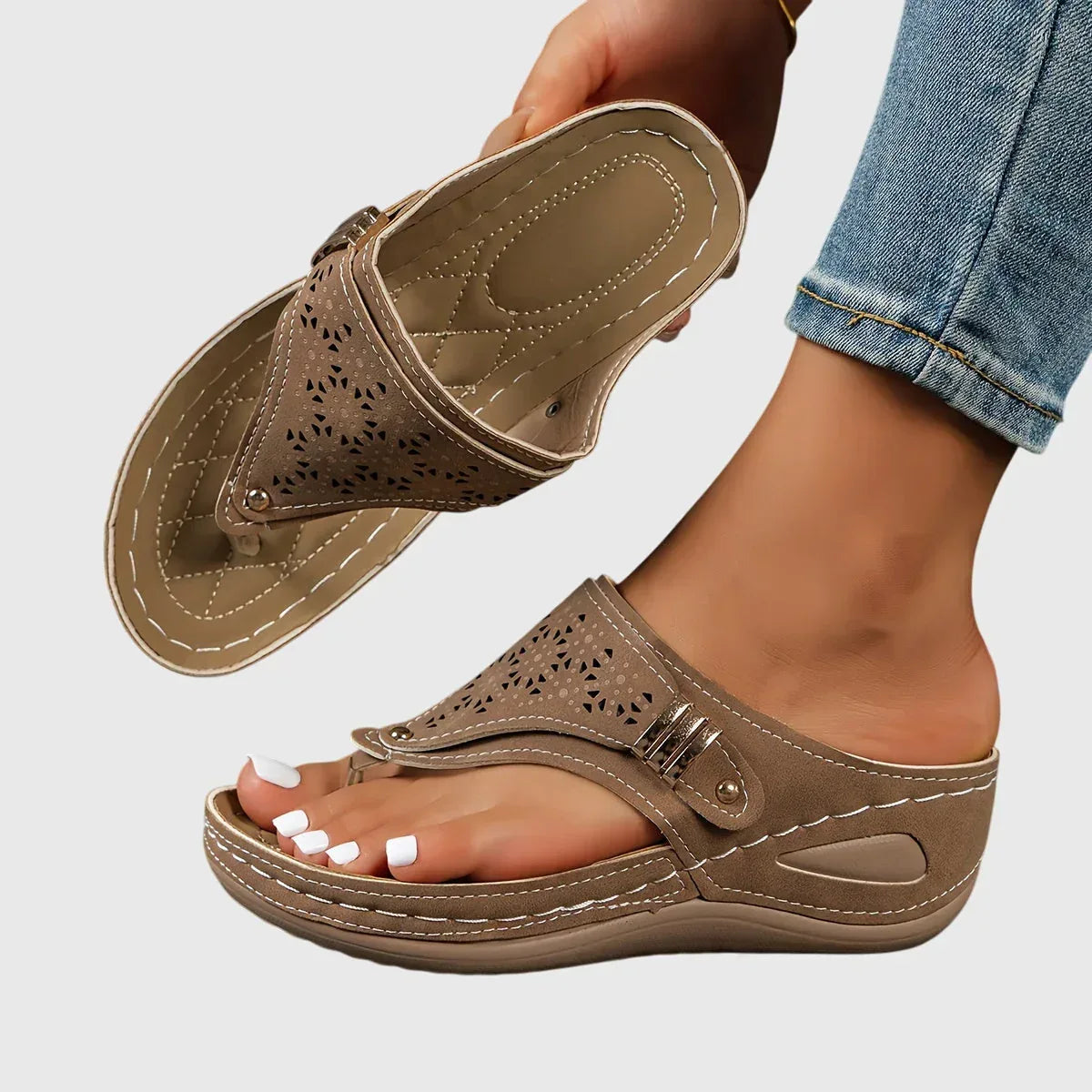 Livia™ | Comfortable Sandals - Sarah and Emma Portland