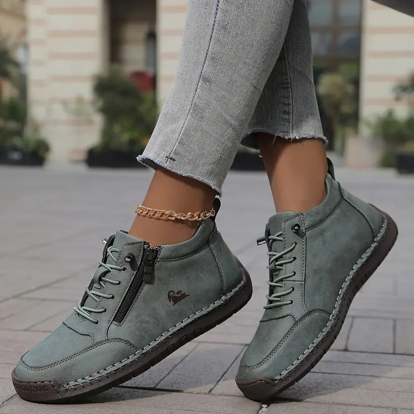 Hadyn | Orthopedic Women’s Shoes - Sarah and Emma Portland