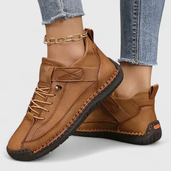 Kymberleigh | Orthopedic Sneakers - Sarah and Emma Portland
